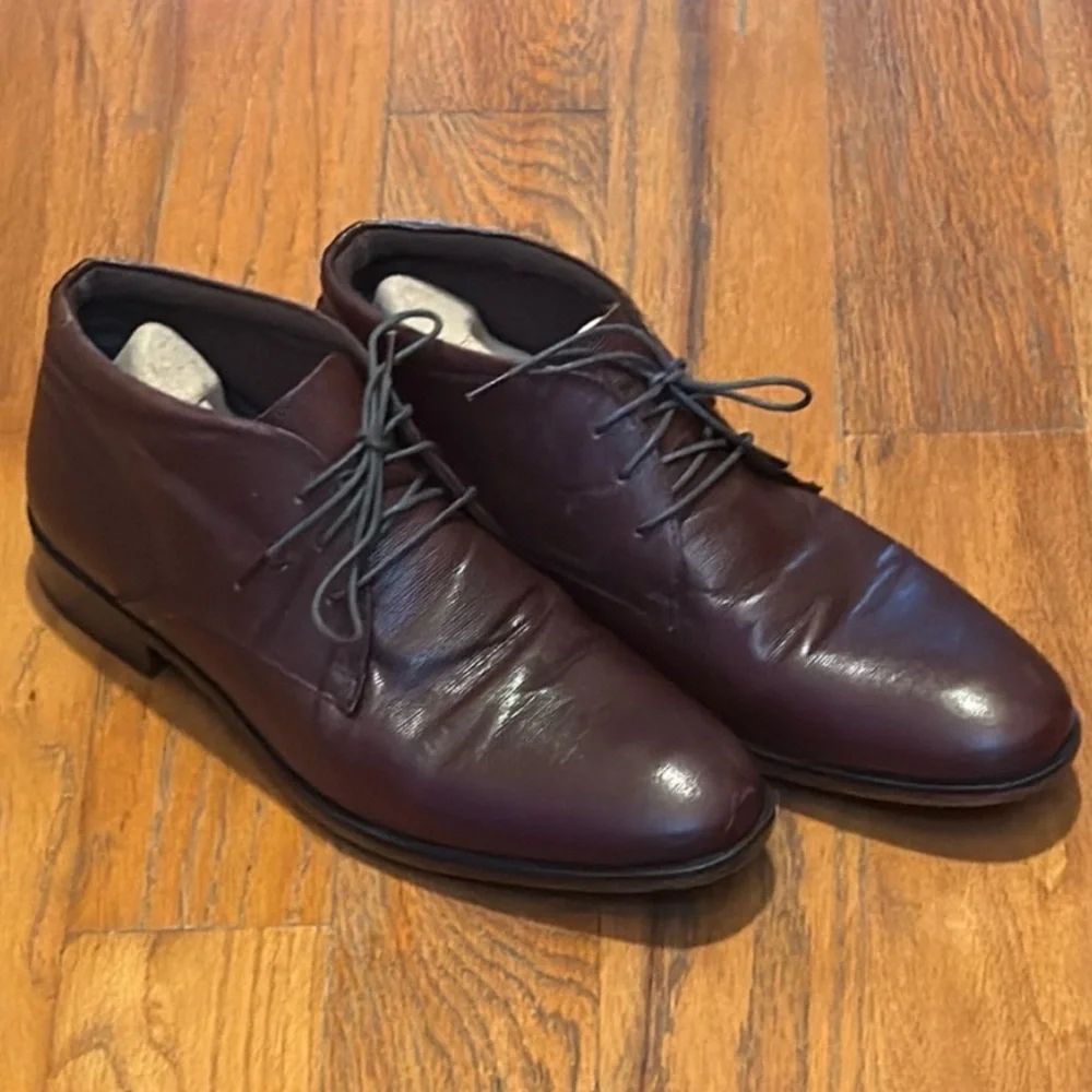 Red Tape Textured Leather Ankle Chukka Boots Men’s 9